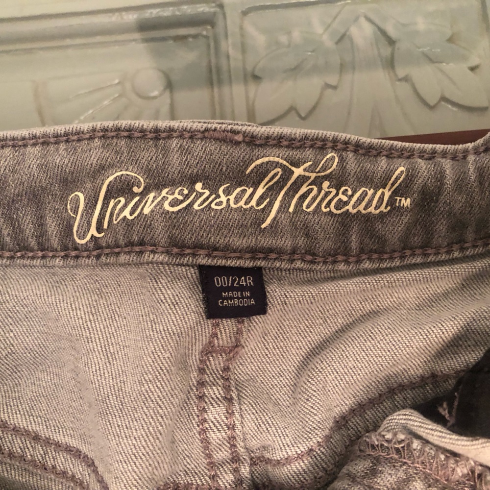 Universal Thread Shorts - Picture 3 of 3